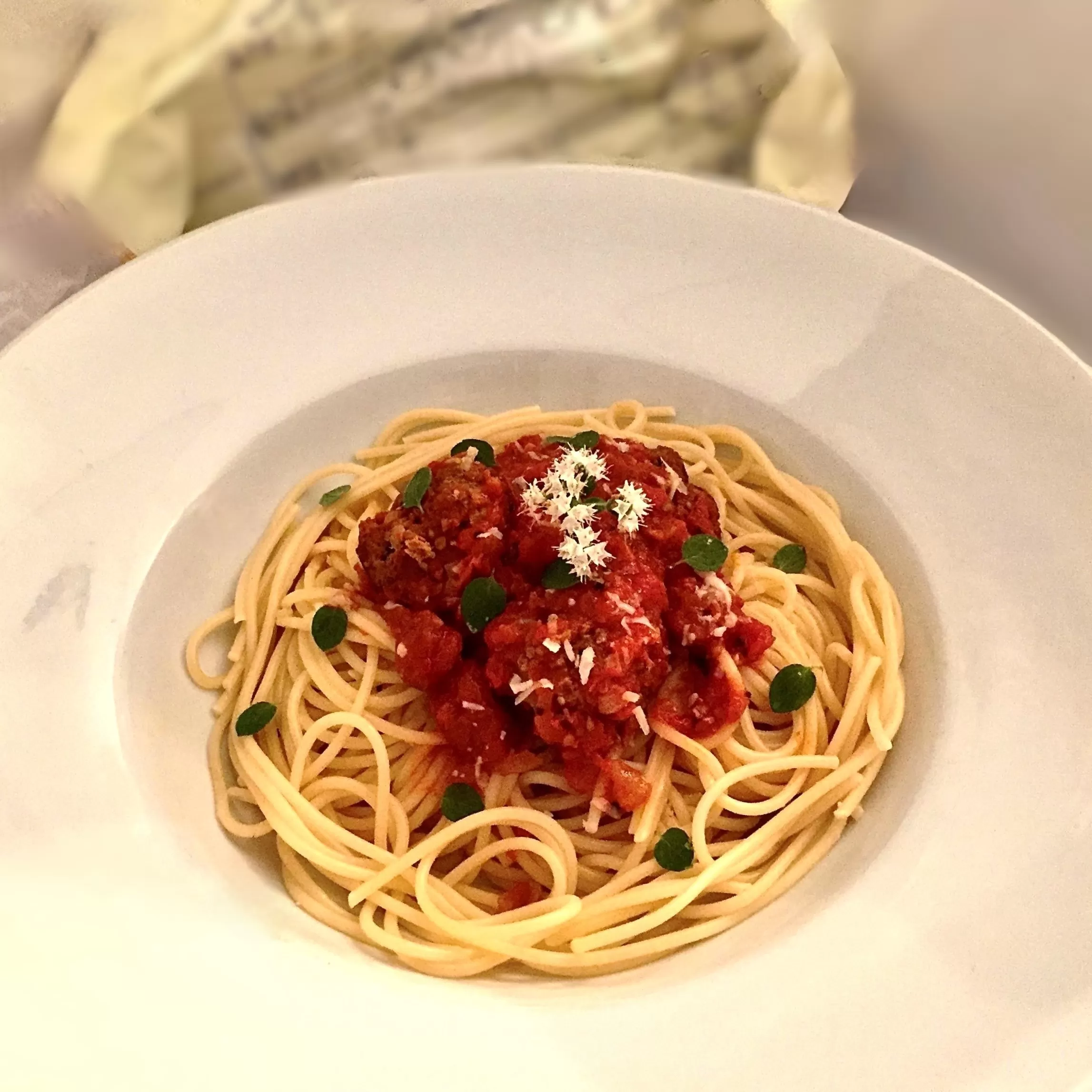 Spaghetti With Meatballs and Tomato Sauce